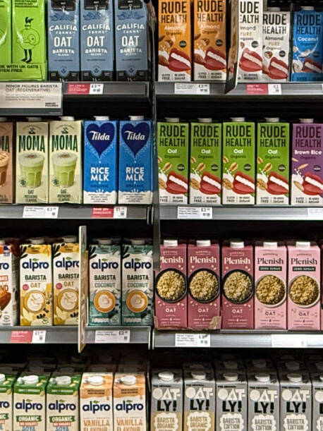 advancing receding colours in retail packaging design